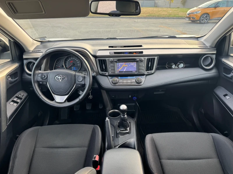 Toyota Rav4 2.2 D4D AWD, снимка 10 - Автомобили и джипове - 51582203