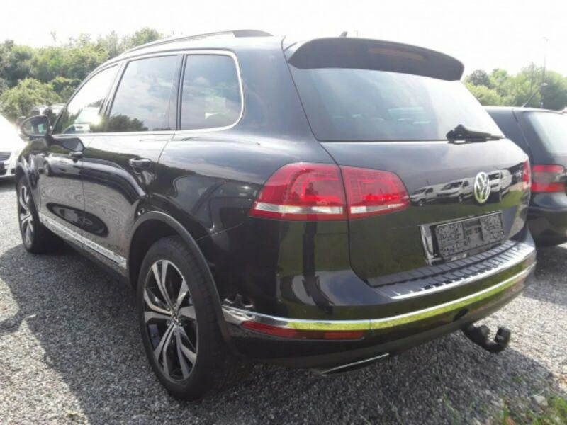 VW Touareg 3Бр НА ЧАСТИ R LINE, снимка 7 - Автомобили и джипове - 25662908