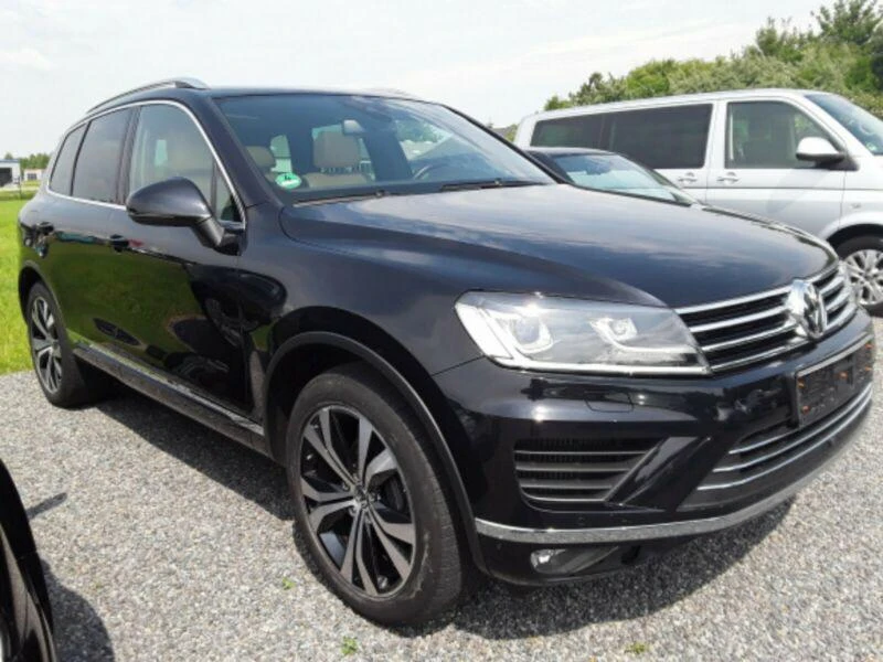 VW Touareg 3Бр НА ЧАСТИ R LINE, снимка 6 - Автомобили и джипове - 25662908