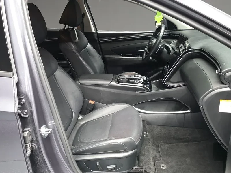 Hyundai Tucson 1.6 Hybrid - САМО 30% АВАНС, снимка 11 - Автомобили и джипове - 55991573