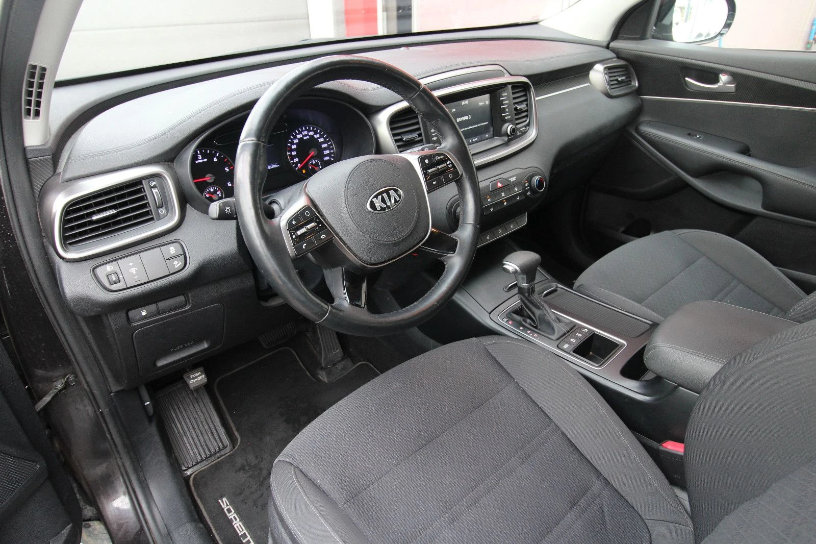 Kia Sorento 2.2/200HP/4x4/4EDITION-7/AHK/CAM/NAVI/133c - изображение 8