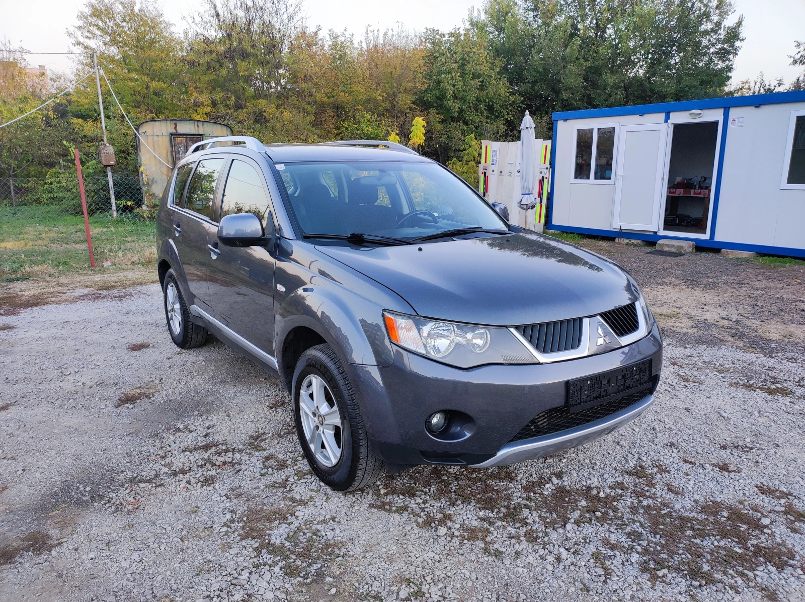 Mitsubishi Outlander 2.0Di-D 140ps 4x4 177000km - изображение 5