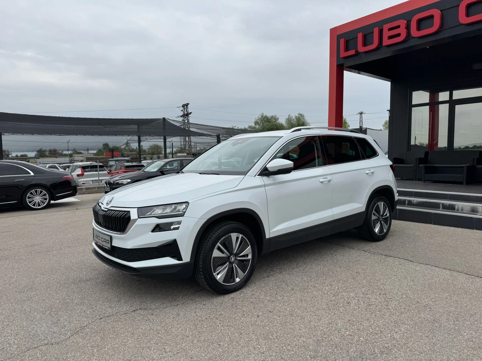 Skoda Karoq 2.0TDI-FACELIFT-FULL LED-KEYLESS-TOP - изображение 3