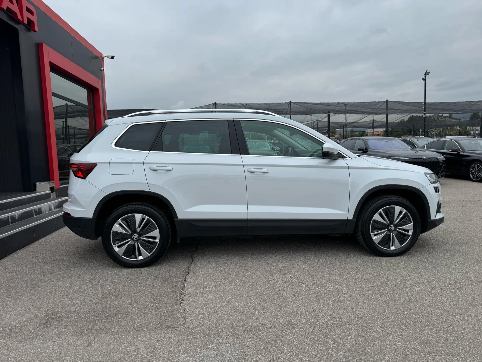 Skoda Karoq 2.0TDI-FACELIFT-FULL LED-KEYLESS-TOP - изображение 7