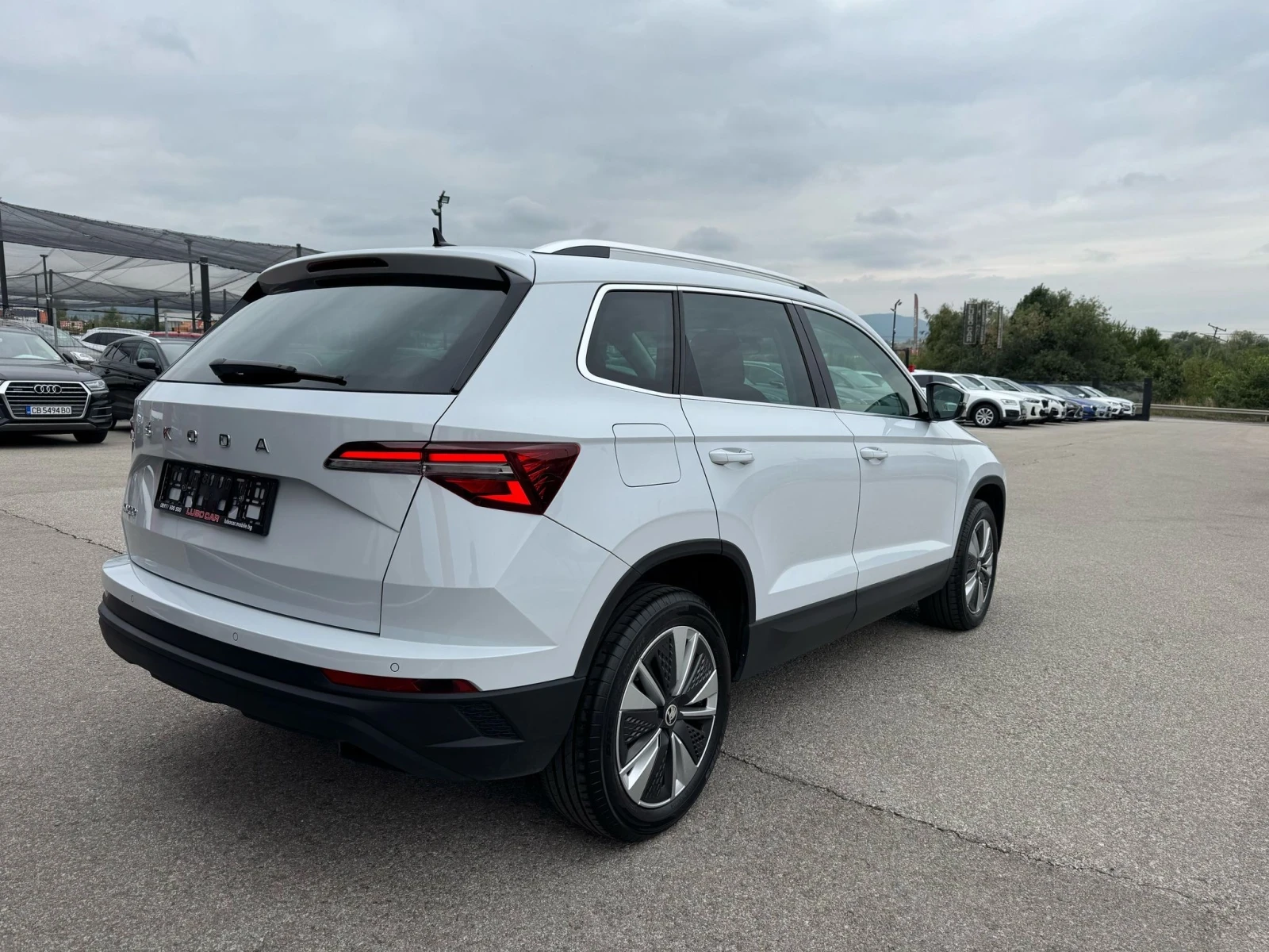 Skoda Karoq 2.0TDI-FACELIFT-FULL LED-KEYLESS-TOP - изображение 6