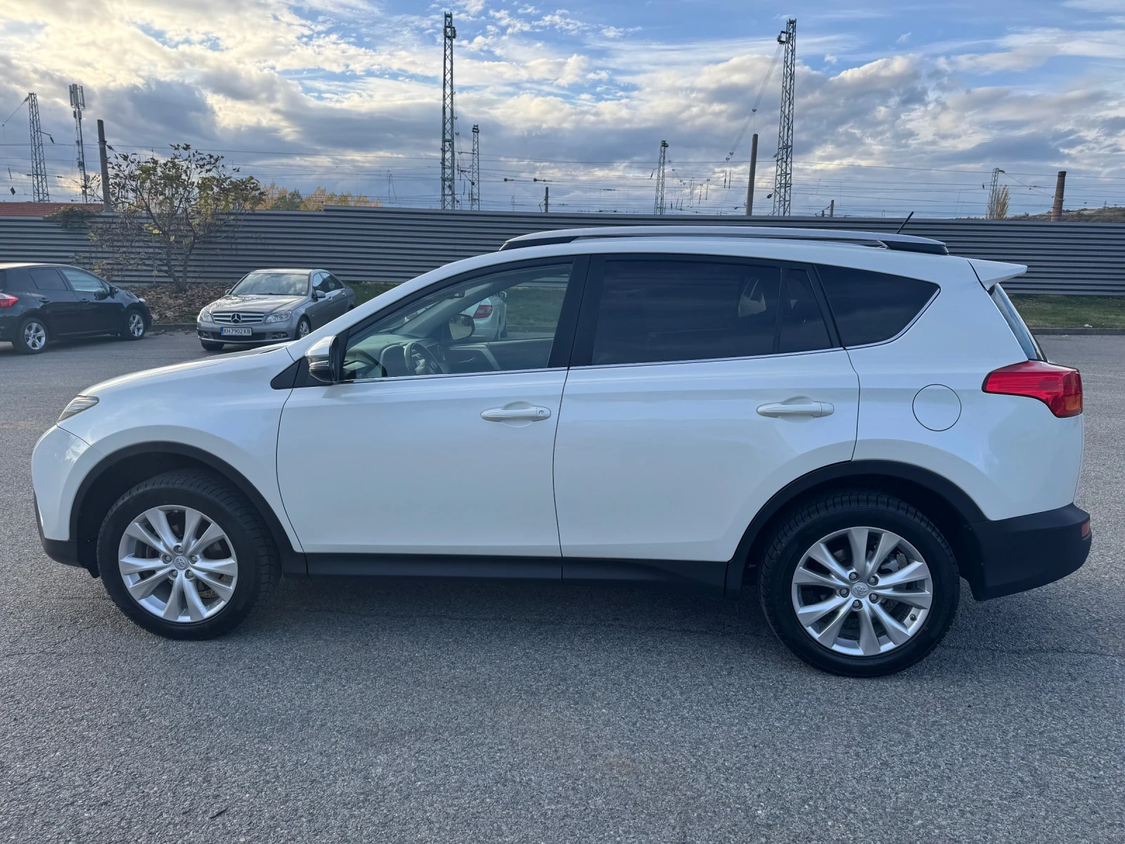 Toyota Rav4 2.2 D4D AWD | Mobile.bg � ����������� 8