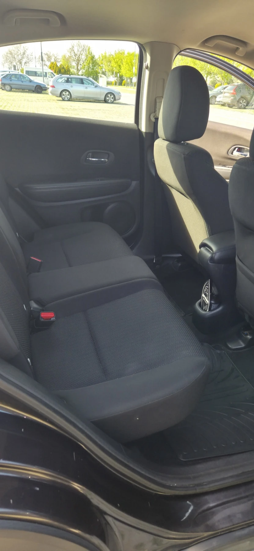 Honda Hr-v, снимка 11 - Автомобили и джипове - 54367332