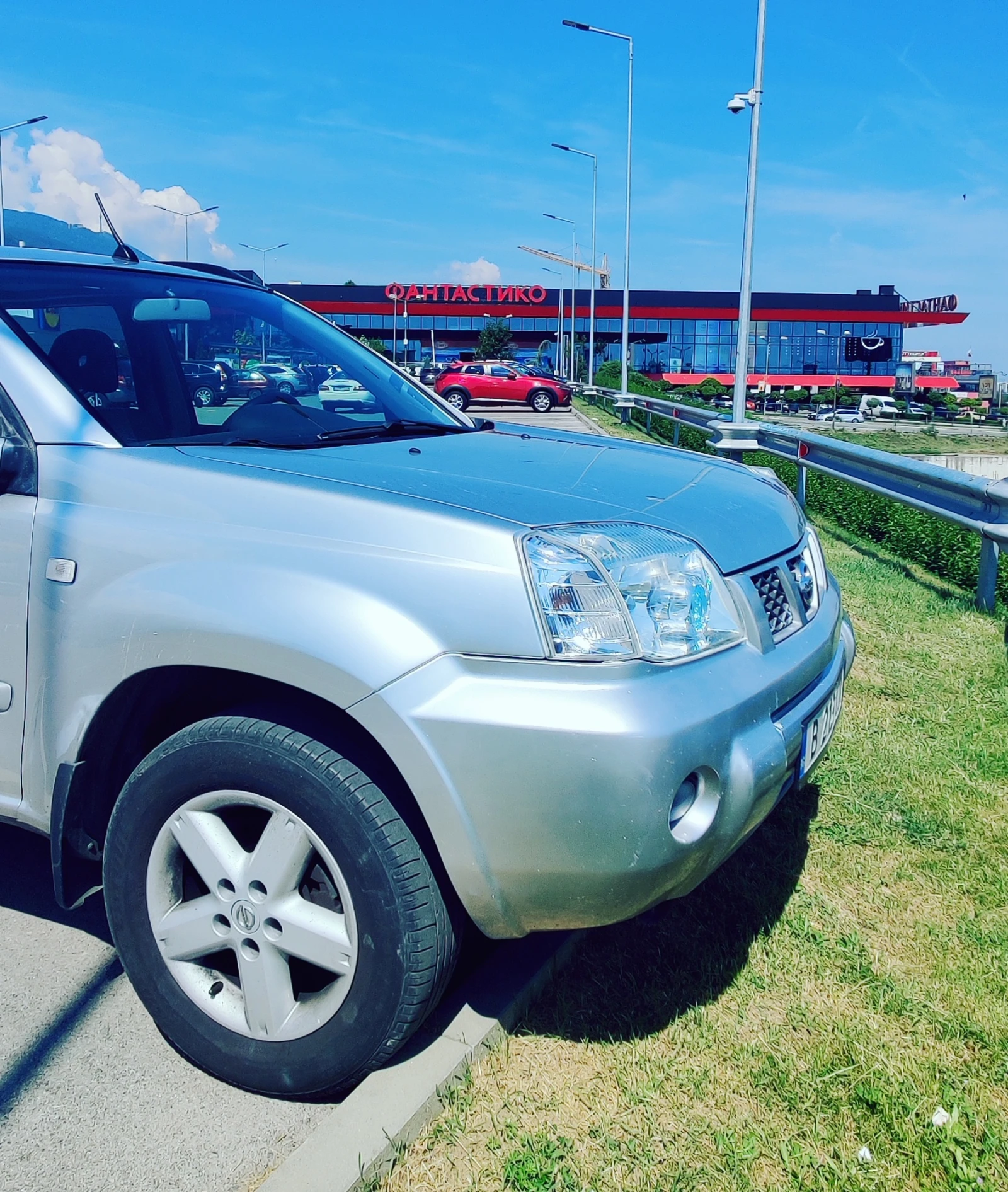 Nissan X-trail, снимка 9 - Автомобили и джипове - 54450645