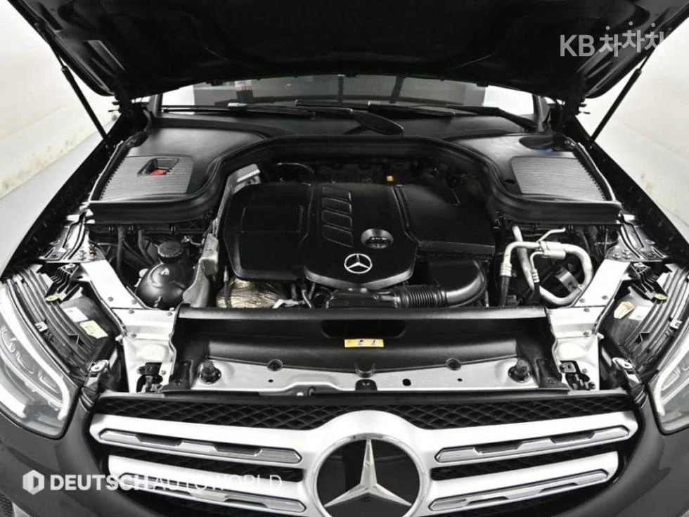 Mercedes-Benz GLC 220, снимка 6 - Автомобили и джипове - 54772850