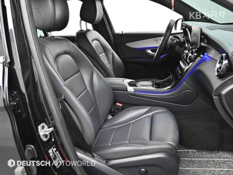 Mercedes-Benz GLC 220, снимка 10 - Автомобили и джипове - 54772850