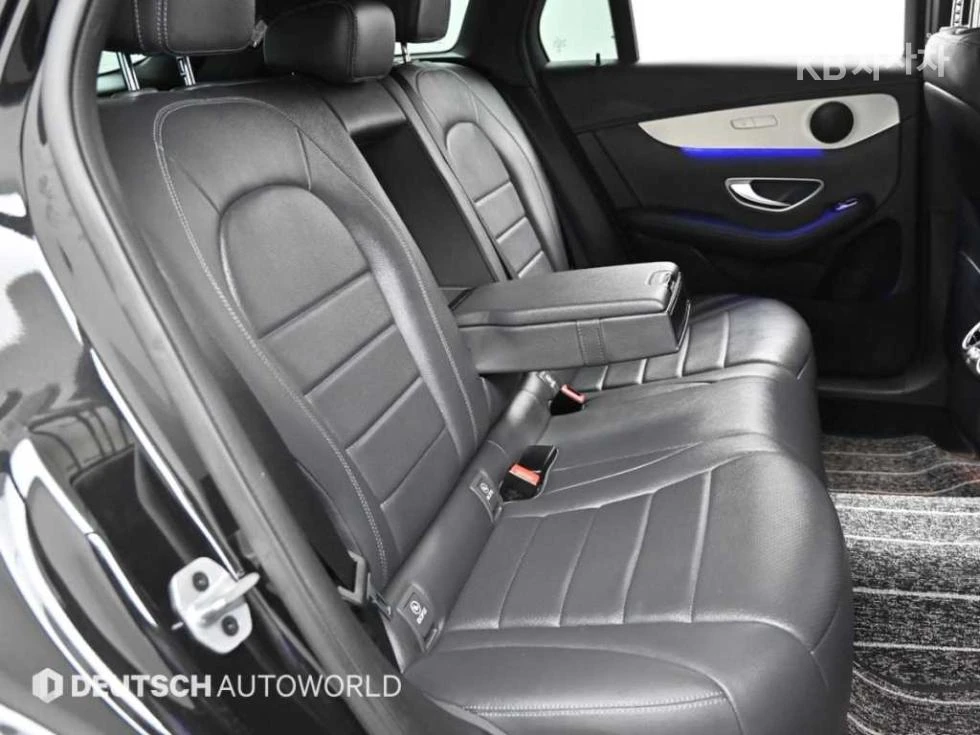 Mercedes-Benz GLC 220, снимка 12 - Автомобили и джипове - 54772850
