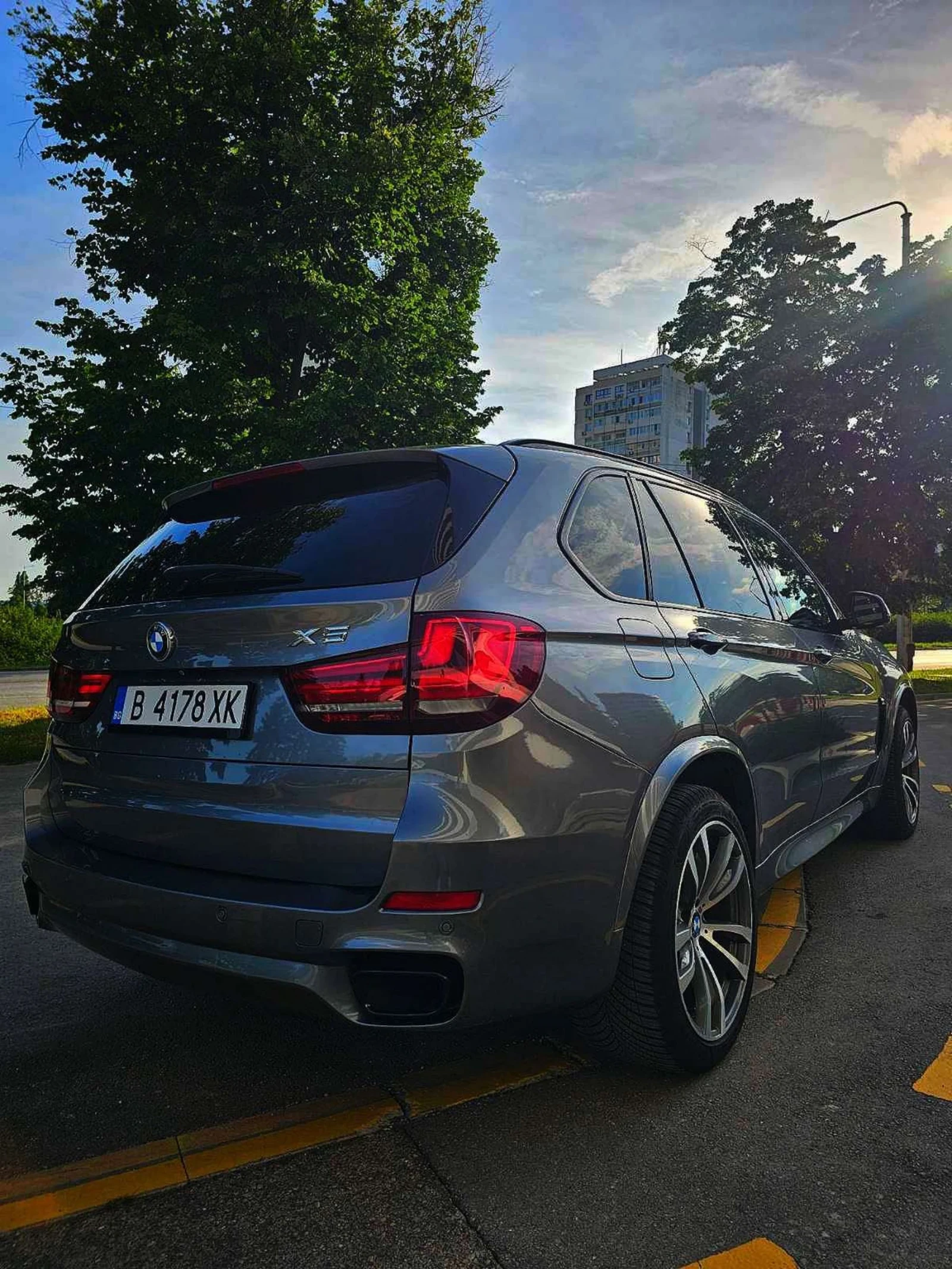 BMW X5 xDrive35i M Sport Панорама | Keyless | CarPlay | , снимка 3 - Автомобили и джипове - 54803959