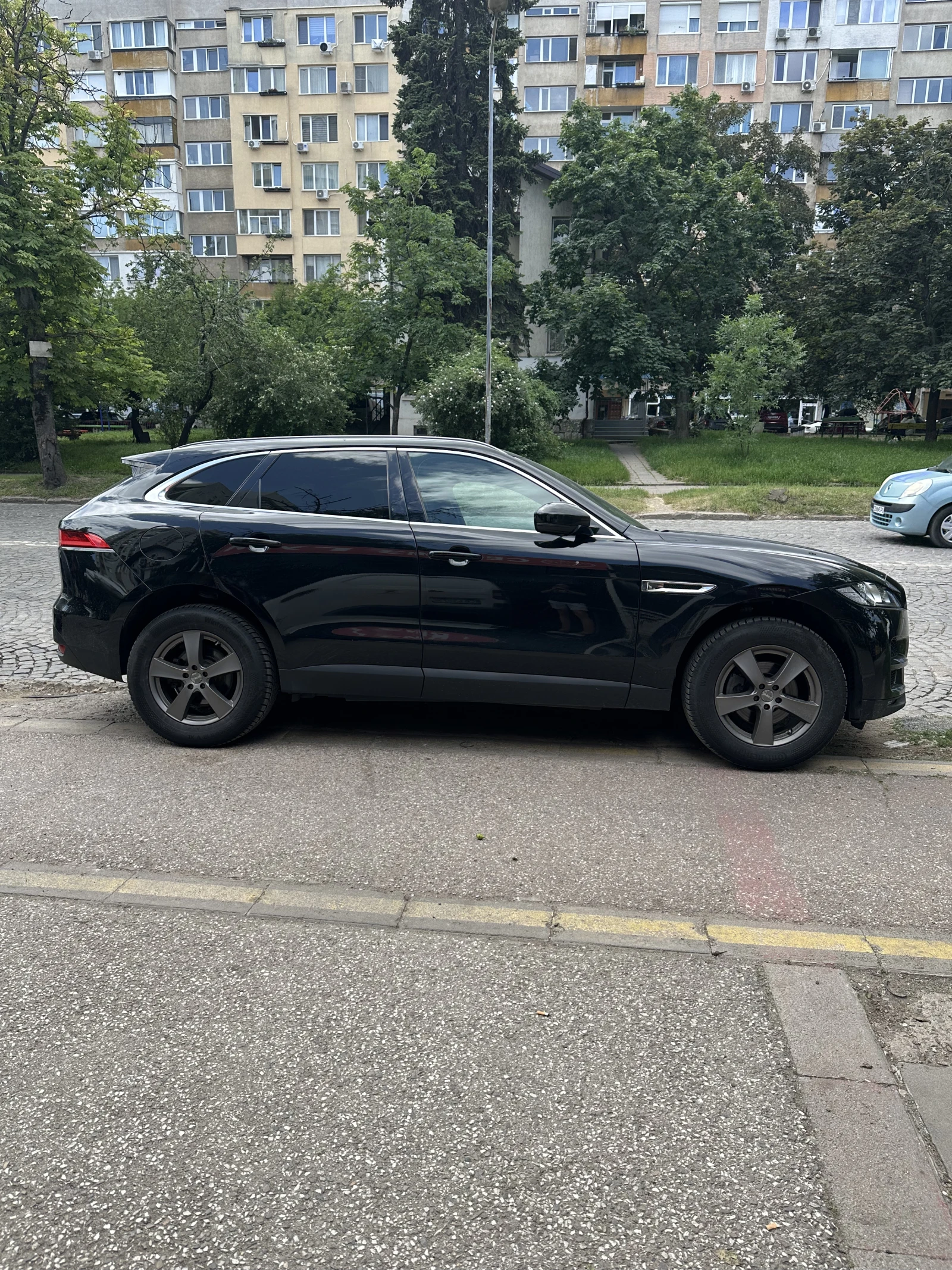 Jaguar F-PACE 2.0d PRESTIGE, снимка 14 - Автомобили и джипове - 54807468