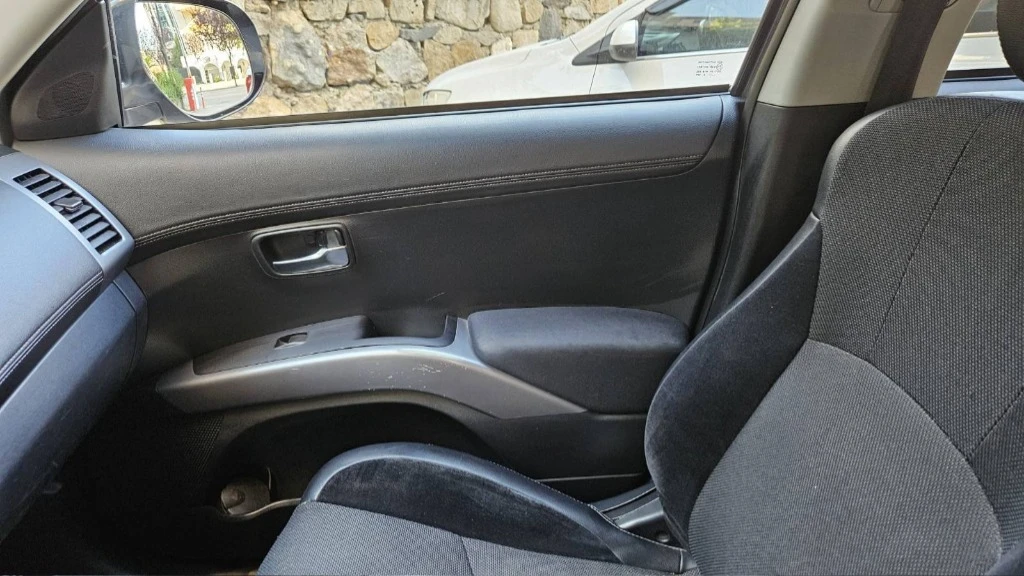 Mitsubishi Outlander 2.0, снимка 9 - Автомобили и джипове - 55897868