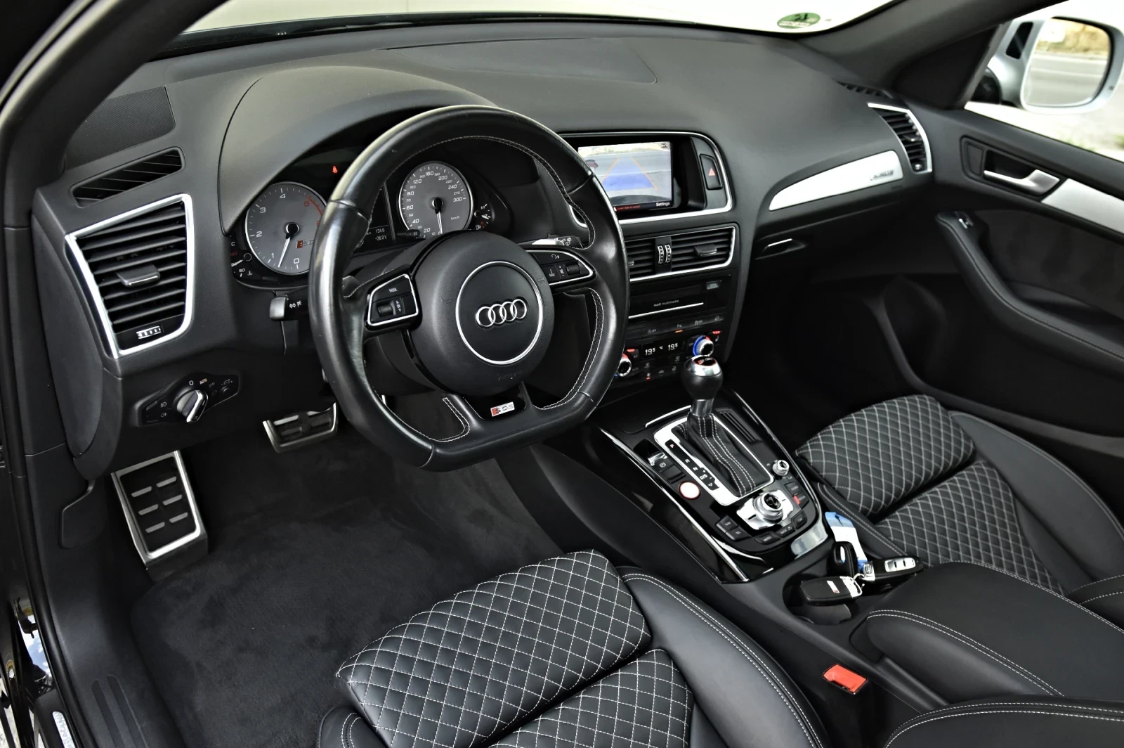 Audi SQ5 3.0TDI COMPETITION PLUS340h.p S-LINE RS-SITZE 20RS, снимка 9 - Автомобили и джипове - 55911886