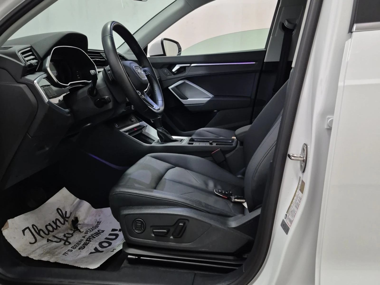 Audi Q3 PROGRESSIV| PANO| ПОДГРЕВИ| 2 КЛЮЧА| , снимка 5 - Автомобили и джипове - 56126074
