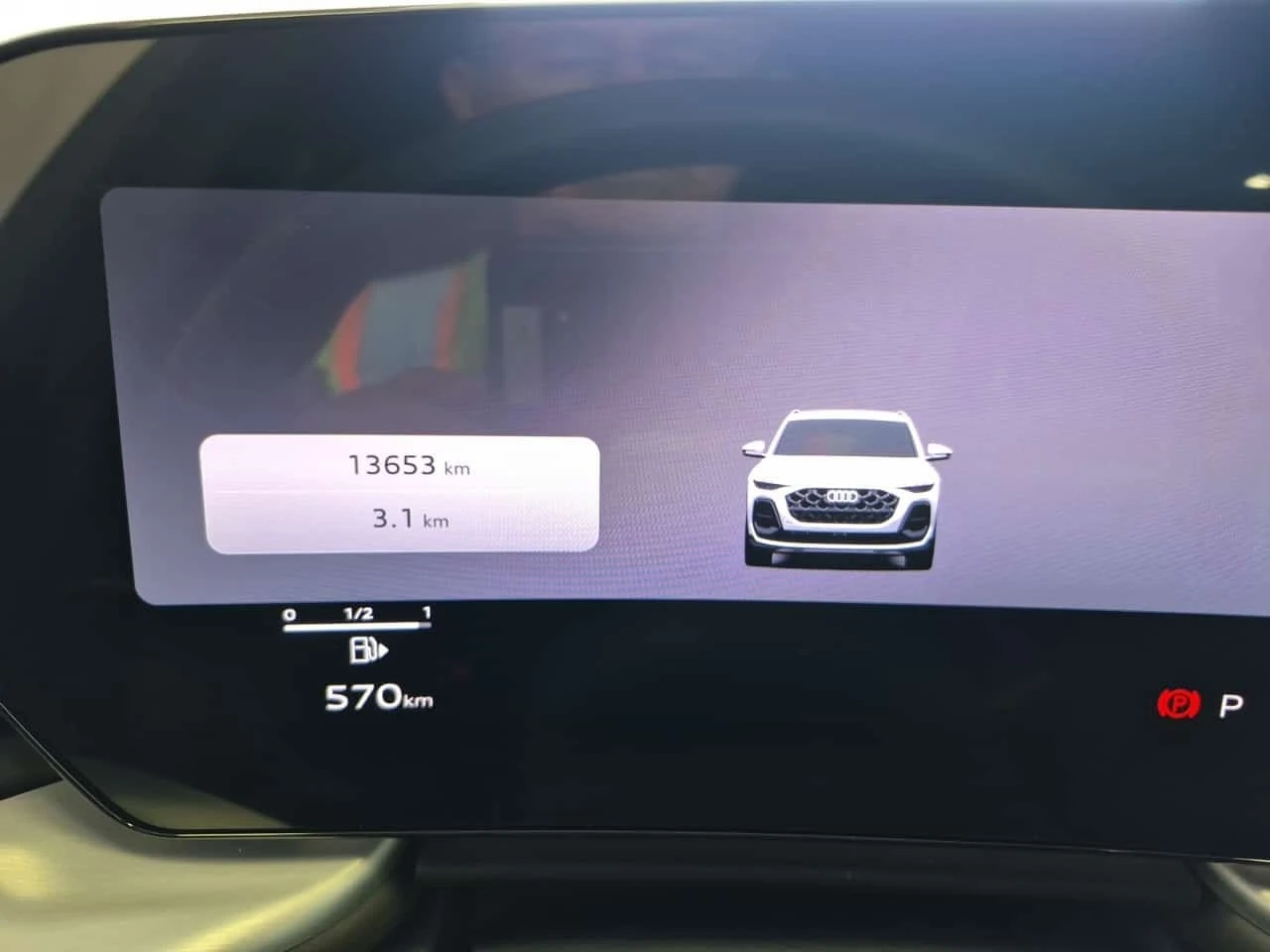 Audi Q5 2.0 TFSI| 360| HUD| 2 КЛЮЧА| , снимка 9 - Автомобили и джипове - 56307612