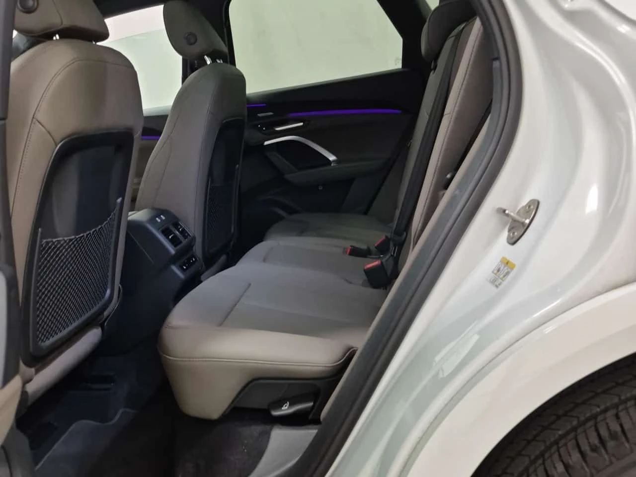 Audi Q5 2.0 TFSI| 360| HUD| 2 КЛЮЧА| , снимка 12 - Автомобили и джипове - 56307612