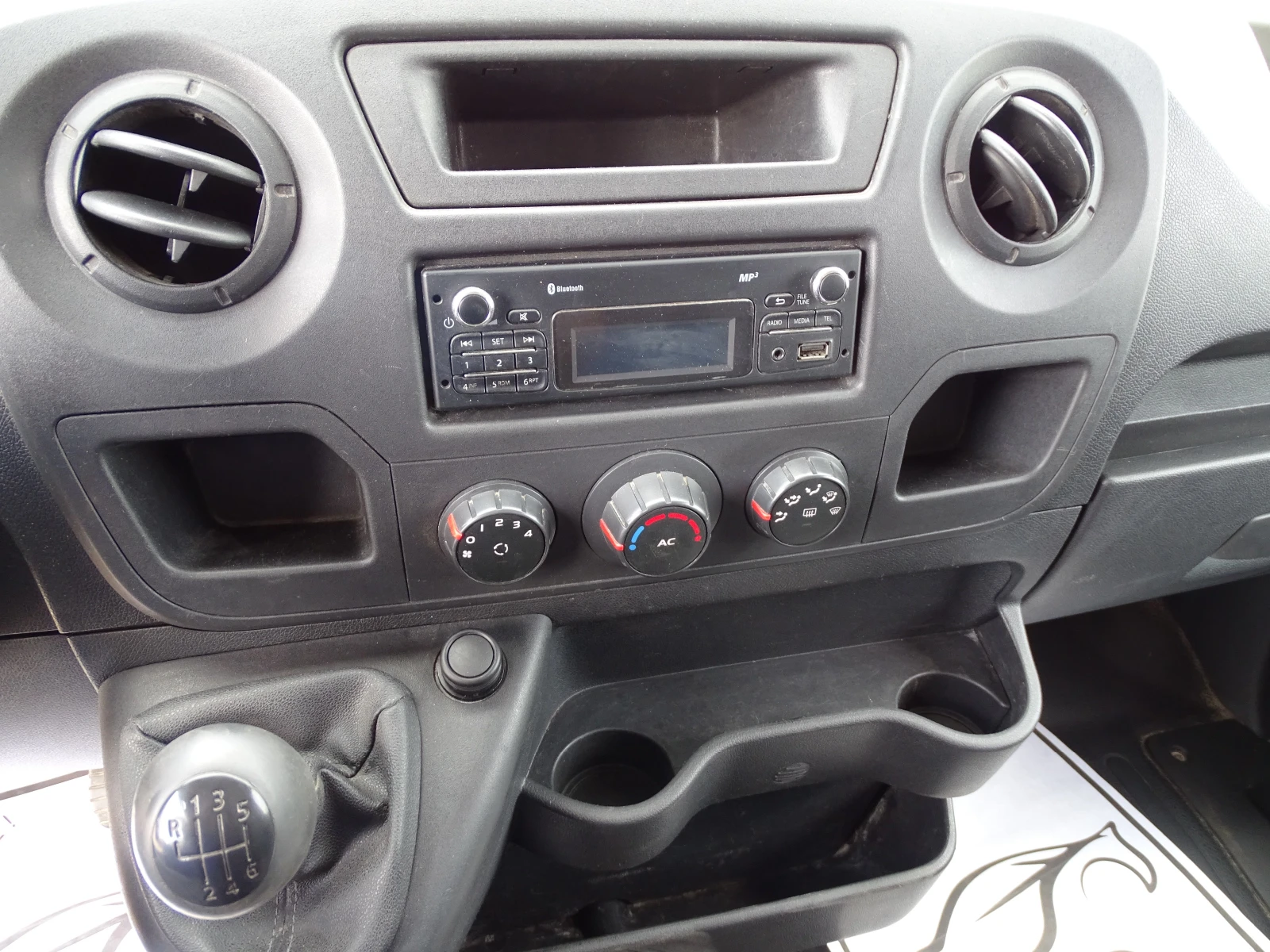 Renault Master DCI 100, снимка 12 - Бусове и автобуси - 55941718