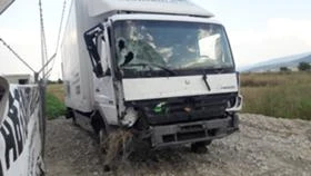 Mercedes-Benz Atego 818D-НА ЧАСТИ, снимка 3