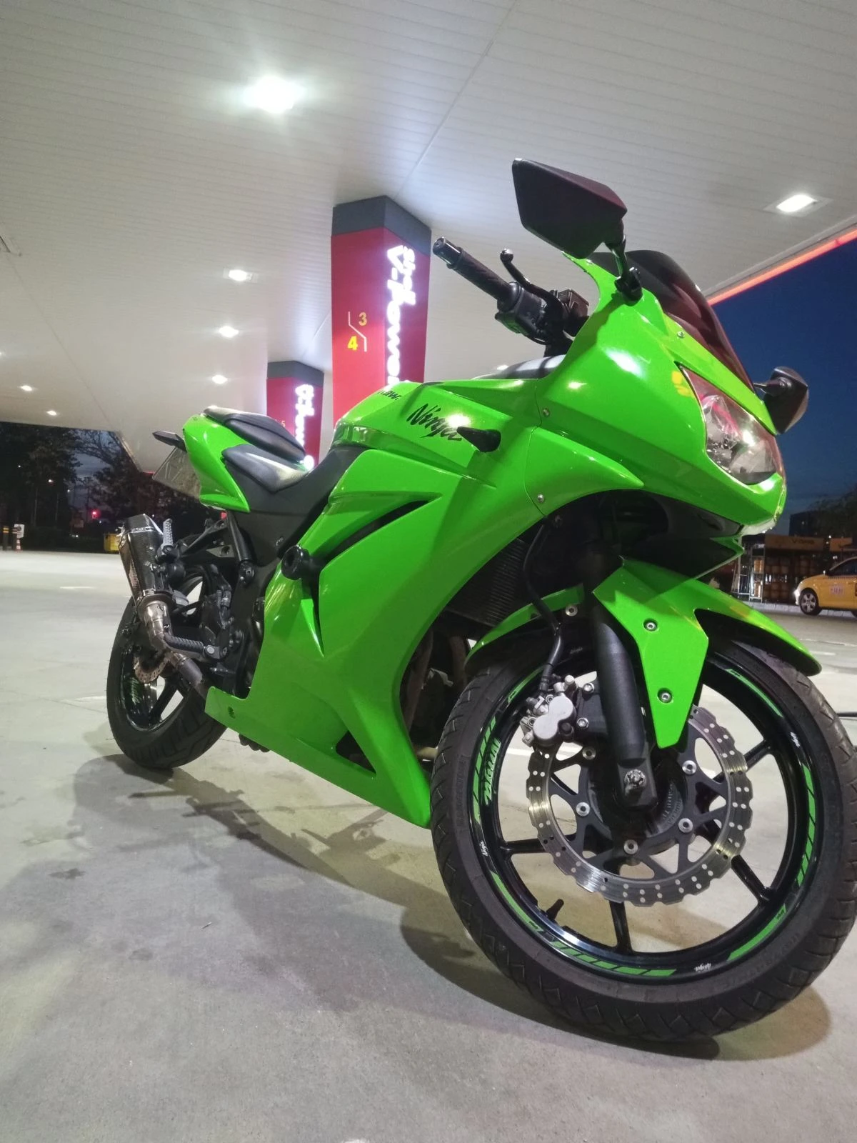 Kawasaki Ninja 250R, снимка 3 - Мотоциклети и мототехника - 55510444