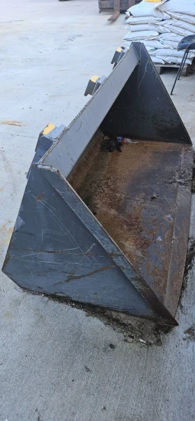 Мини челни товарачи JCB 4х4, снимка 4