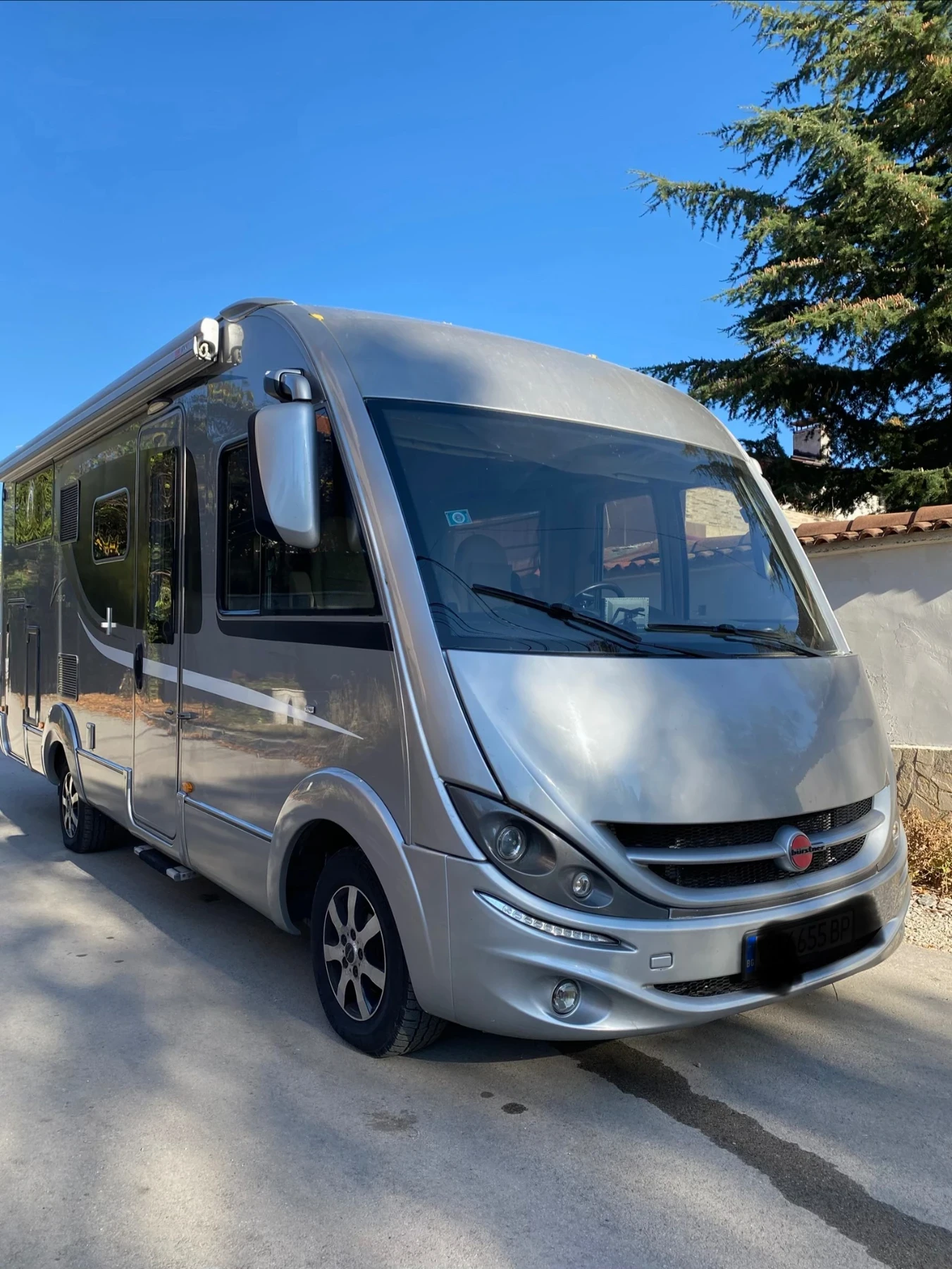 Кемпер Burstner Viseo i690, снимка 2 - Каравани и кемпери - 56593008