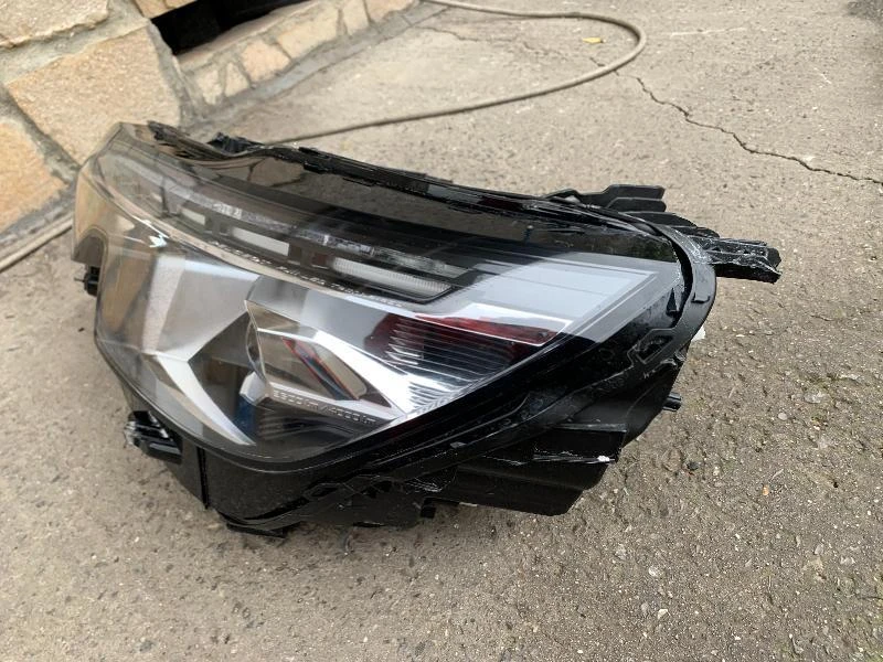 Led фар за Peugeot 3008, снимка 10 - Части - 34393992