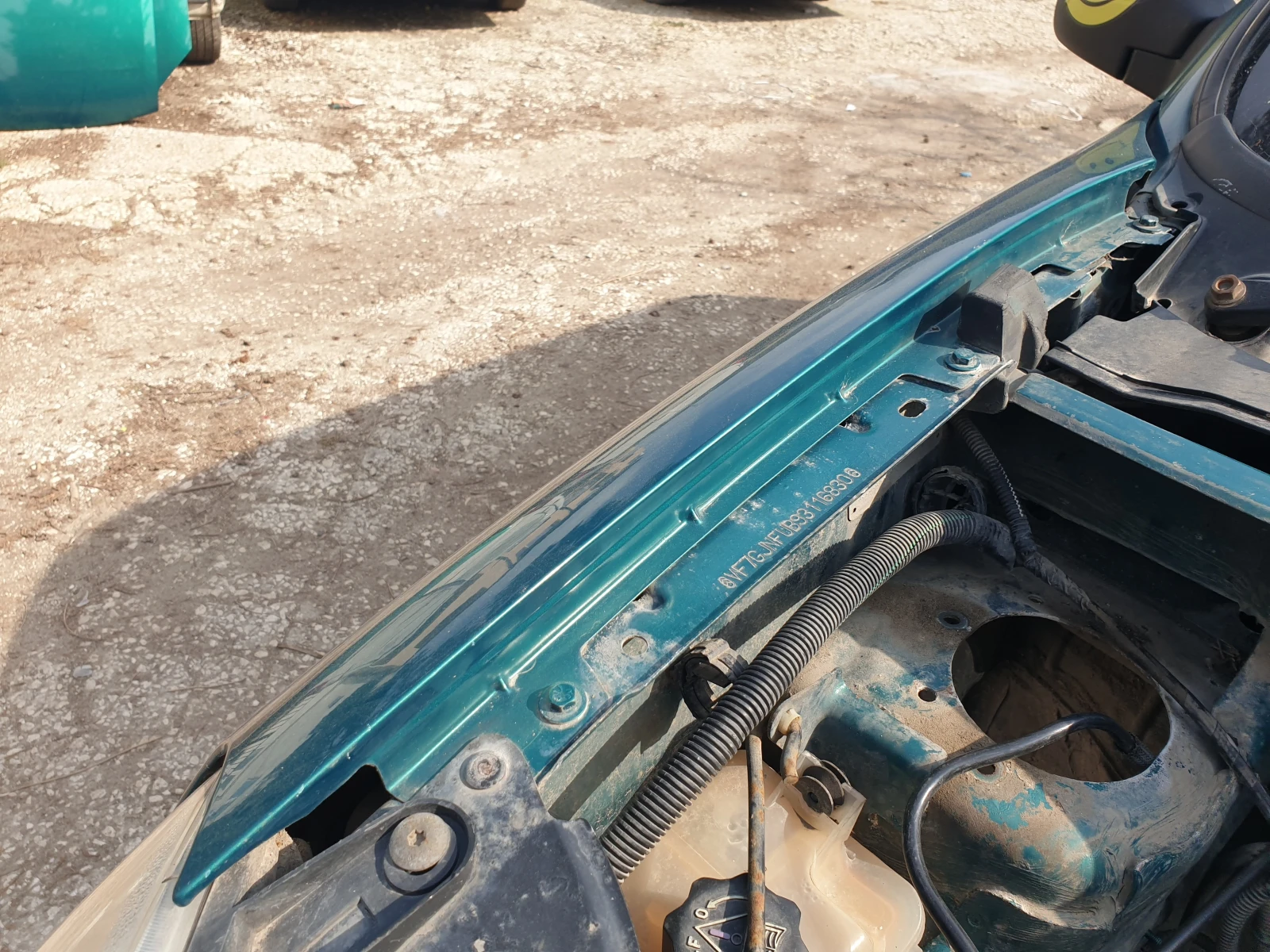 Citroen Berlingo Peugeot Partner преден калник ляв десен KRZD, снимка 3 - Части - 54482005