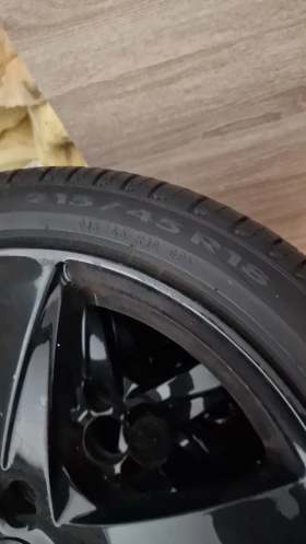    215/45R18  Volvo V50 | Mobile.bg    3