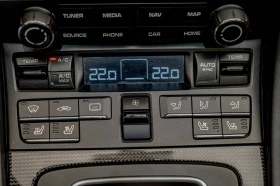 Porsche 911 Turbo S/PDLS+ /PDCC/PCCB/Bose/Sport Chrono/PVTS Pl, снимка 13