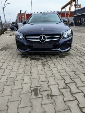 Mercedes-Benz C 350 Премиум Изпълнение Full Led, снимка 3