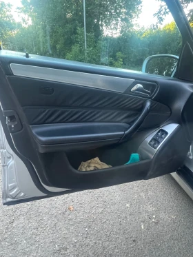 Mercedes-Benz C 220, снимка 12