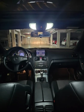 Mercedes-Benz C 180 Avantgarde | AMG pack| Кожен Салон| Navi| Панорама, снимка 6