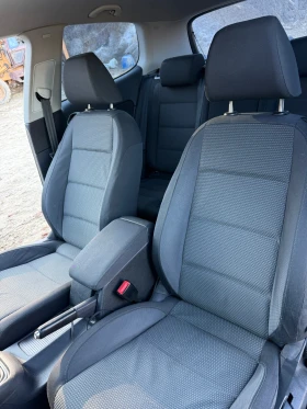 VW Golf - 6200 € / 12126.15 лв. - 70962821 7