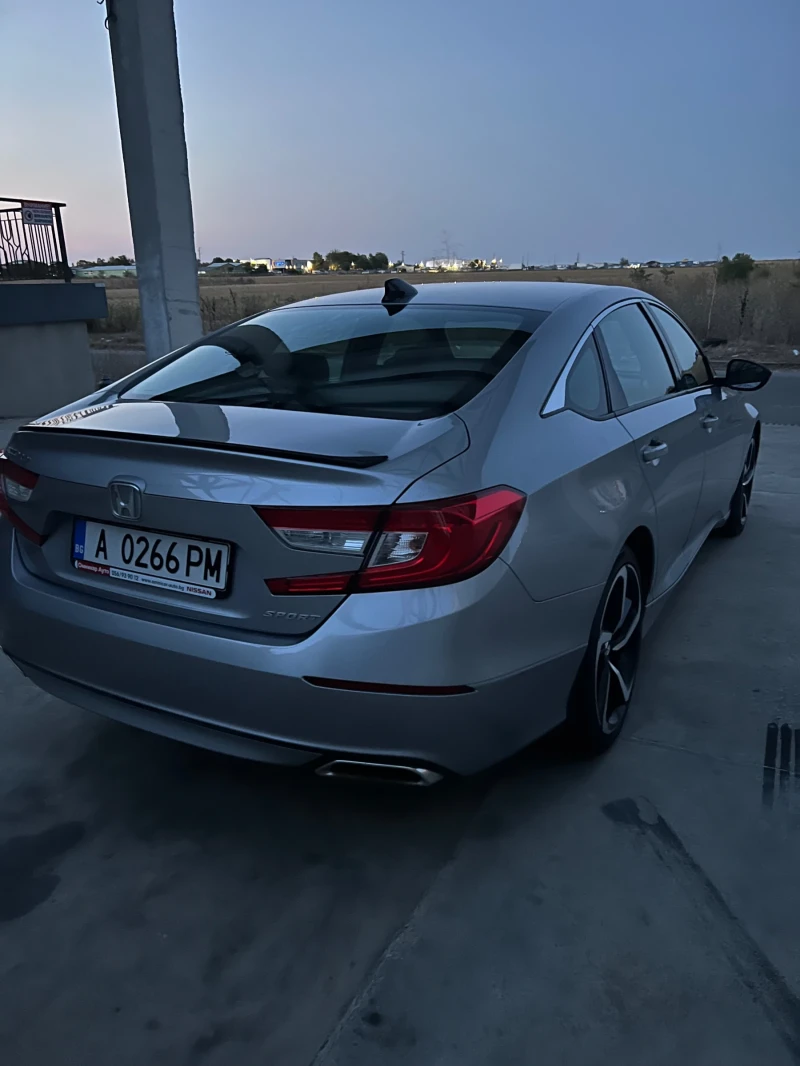 Honda Accord 1.5 Turbo Sport Facelift, снимка 6 - Автомобили и джипове - 47323489