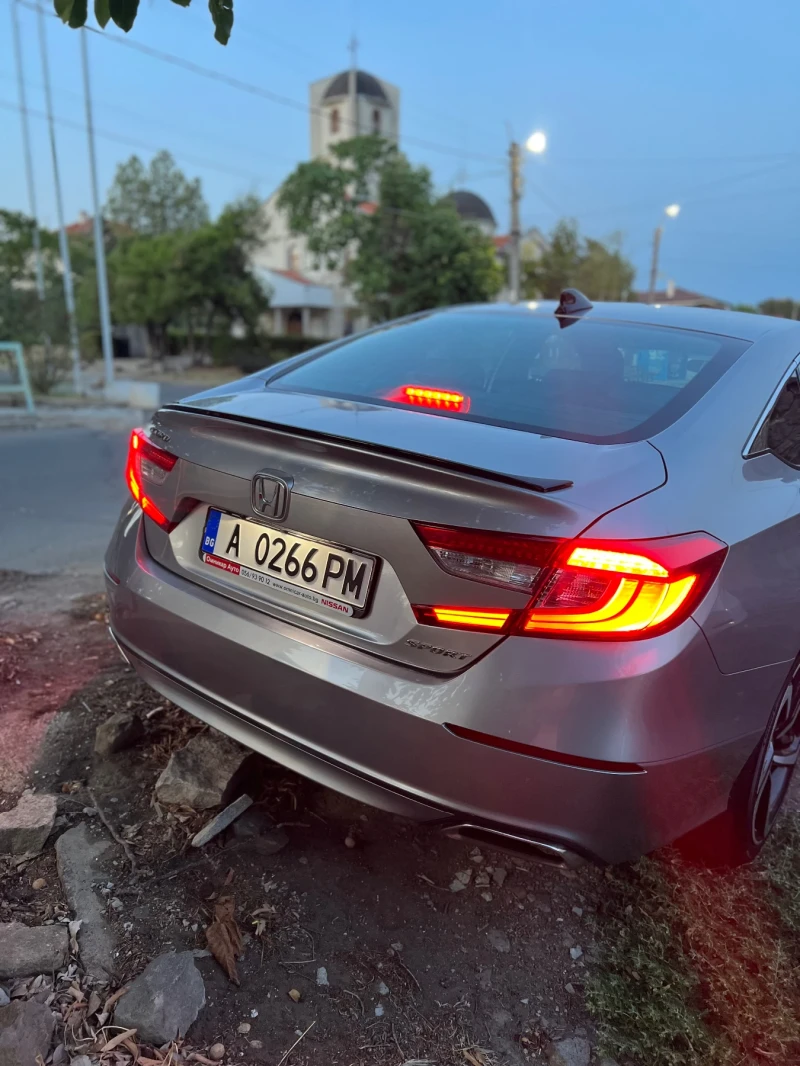 Honda Accord 1.5 Turbo Sport Facelift, снимка 13 - Автомобили и джипове - 47323489