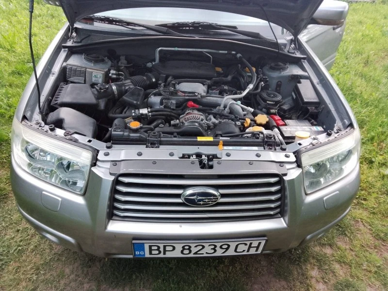 Subaru Forester, снимка 6 - Автомобили и джипове - 46180597