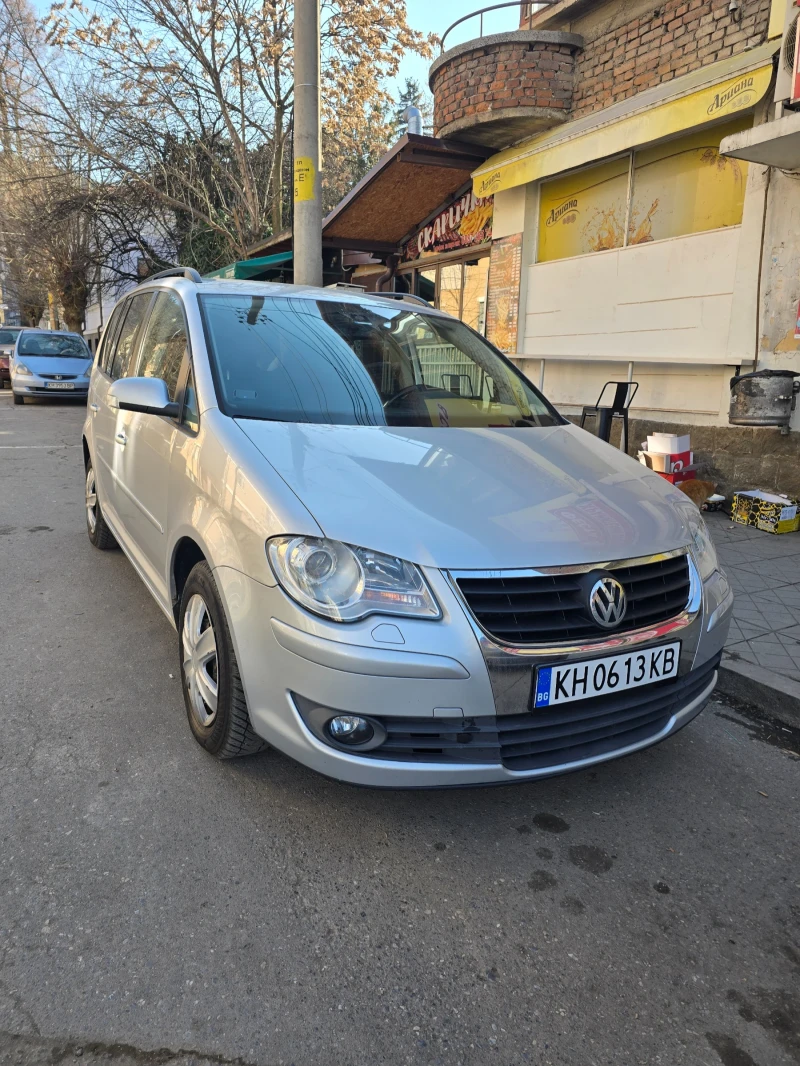 VW Touran, снимка 10 - Автомобили и джипове - 49008443