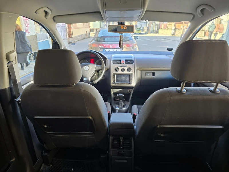 VW Touran, снимка 7 - Автомобили и джипове - 49008443