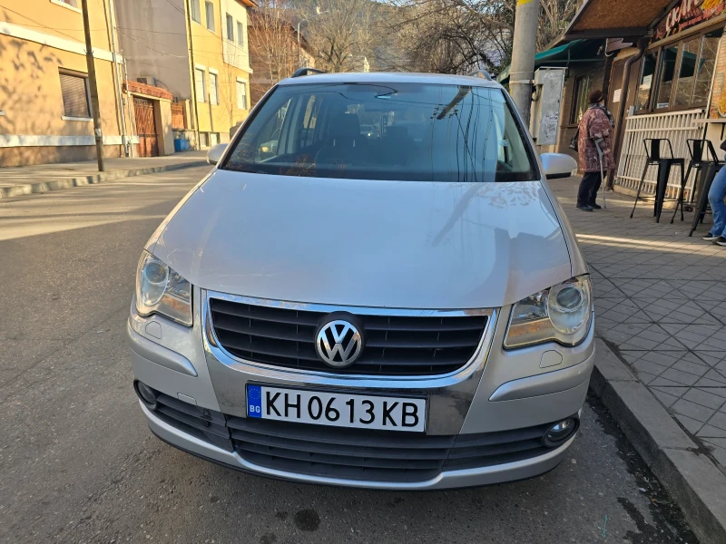 VW Touran, снимка 1 - Автомобили и джипове - 49008443