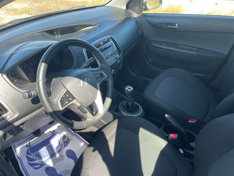 Hyundai I20 1.4 6-Speed Швейцария, снимка 10 - Автомобили и джипове - 52234131