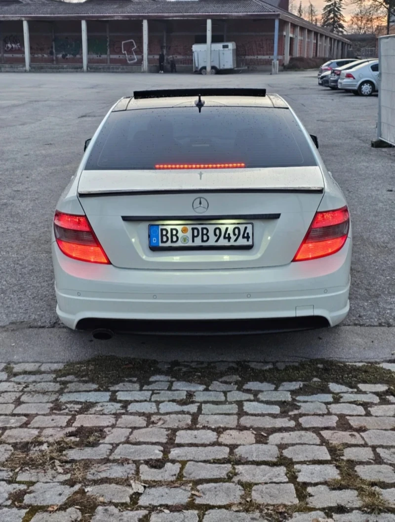 Mercedes-Benz C 180 Avantgarde | AMG pack| Кожен Салон| Navi| Панорама, снимка 4 - Автомобили и джипове - 52886717