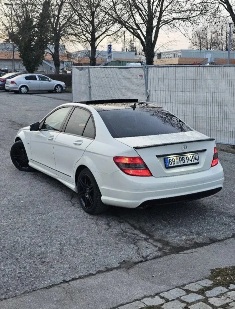 Mercedes-Benz C 180 Avantgarde | AMG pack| Кожен Салон| Navi| Панорама, снимка 2 - Автомобили и джипове - 52886717