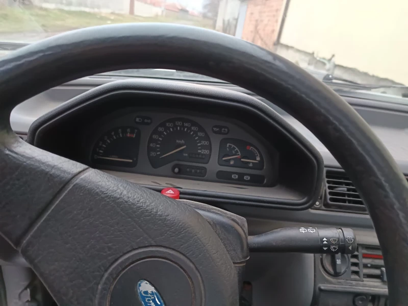Ford Fiesta, снимка 6 - Автомобили и джипове - 53213189