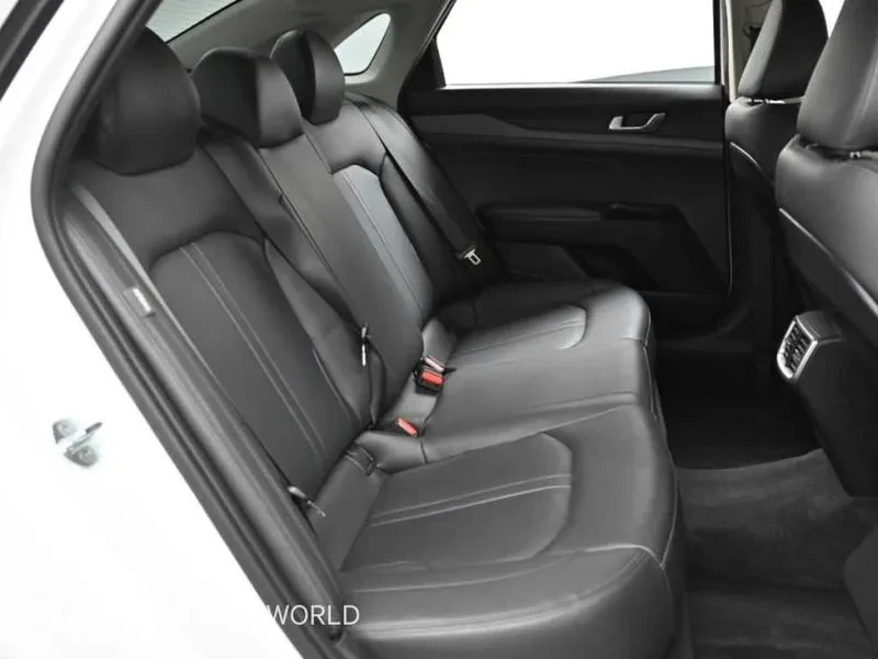 Kia K5 3Rd Generation 2.0 Trendy, снимка 12 - Автомобили и джипове - 55901758