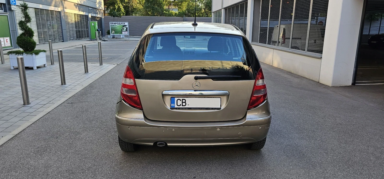 Mercedes-Benz A 180  - изображение 6