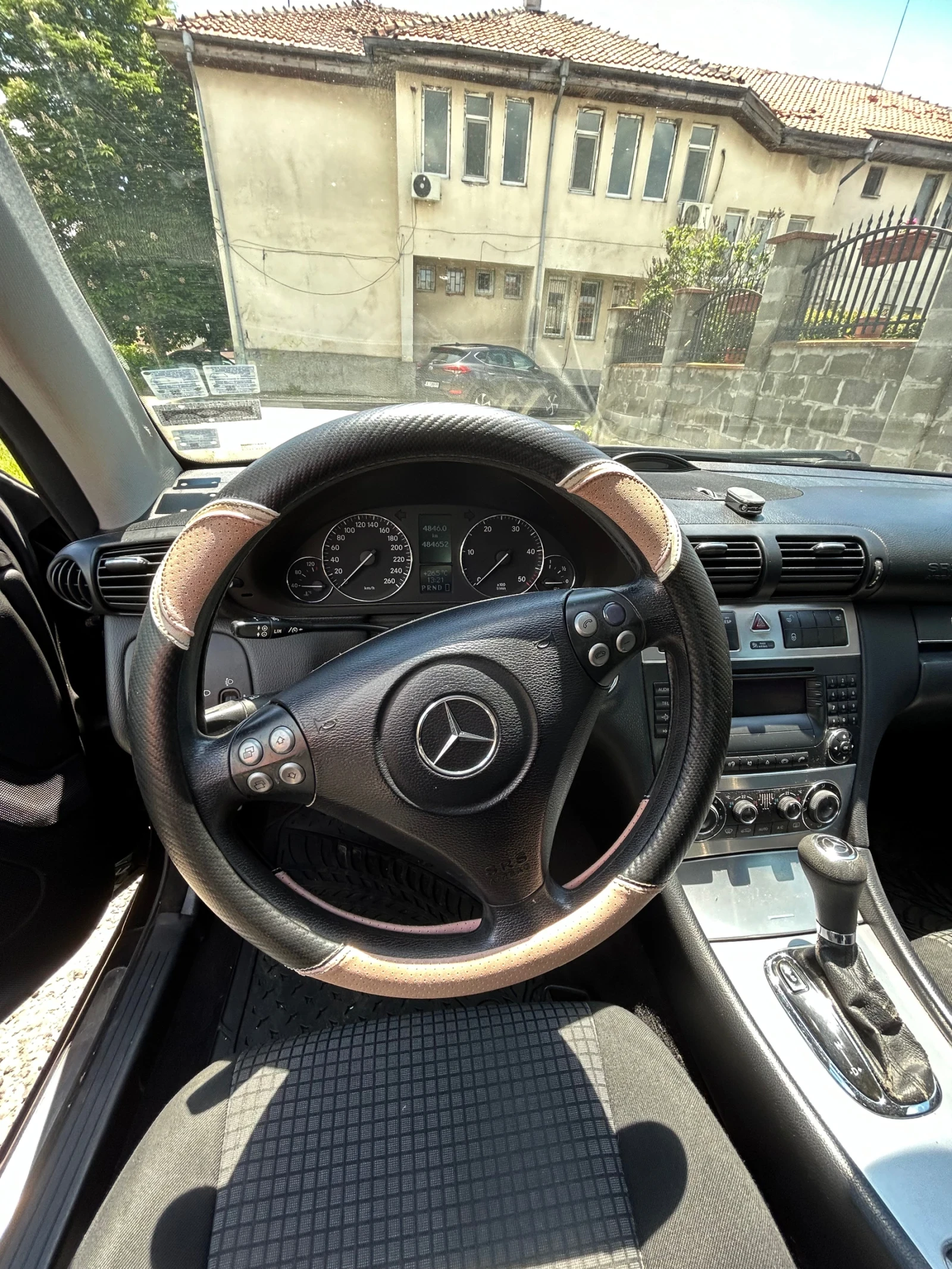 Mercedes-Benz C 200  - изображение 4