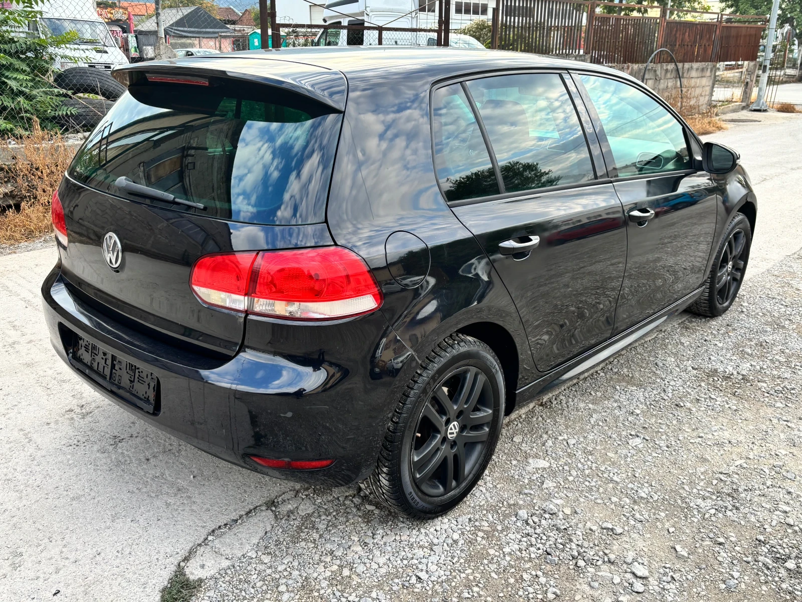 VW Golf 1.4i R-line Старият мотор - изображение 5