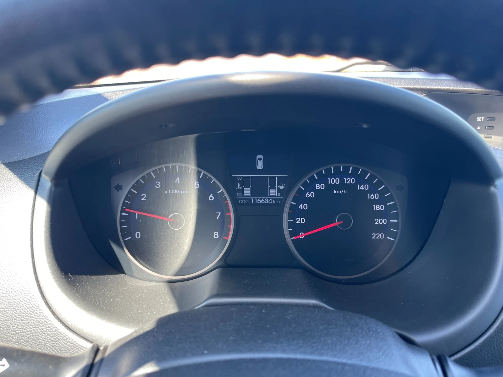 Hyundai I20 1.4 6-Speed Швейцария - изображение 9